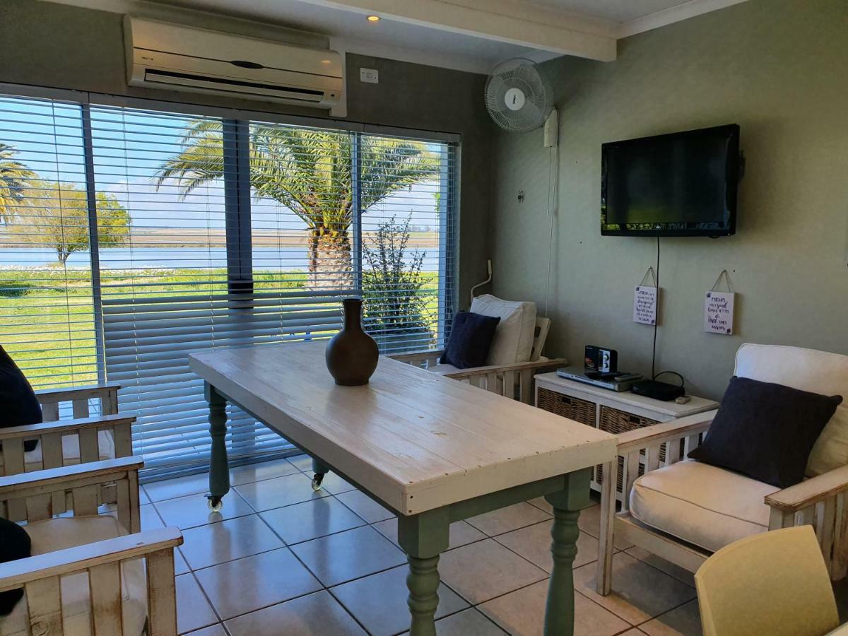 Kingfisher By The River - Self Catering Velddrif Buitenkant foto